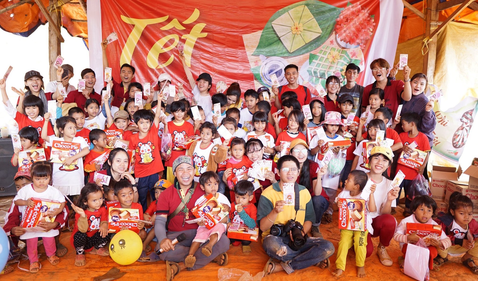 Chung tay góp Tết yêu thương