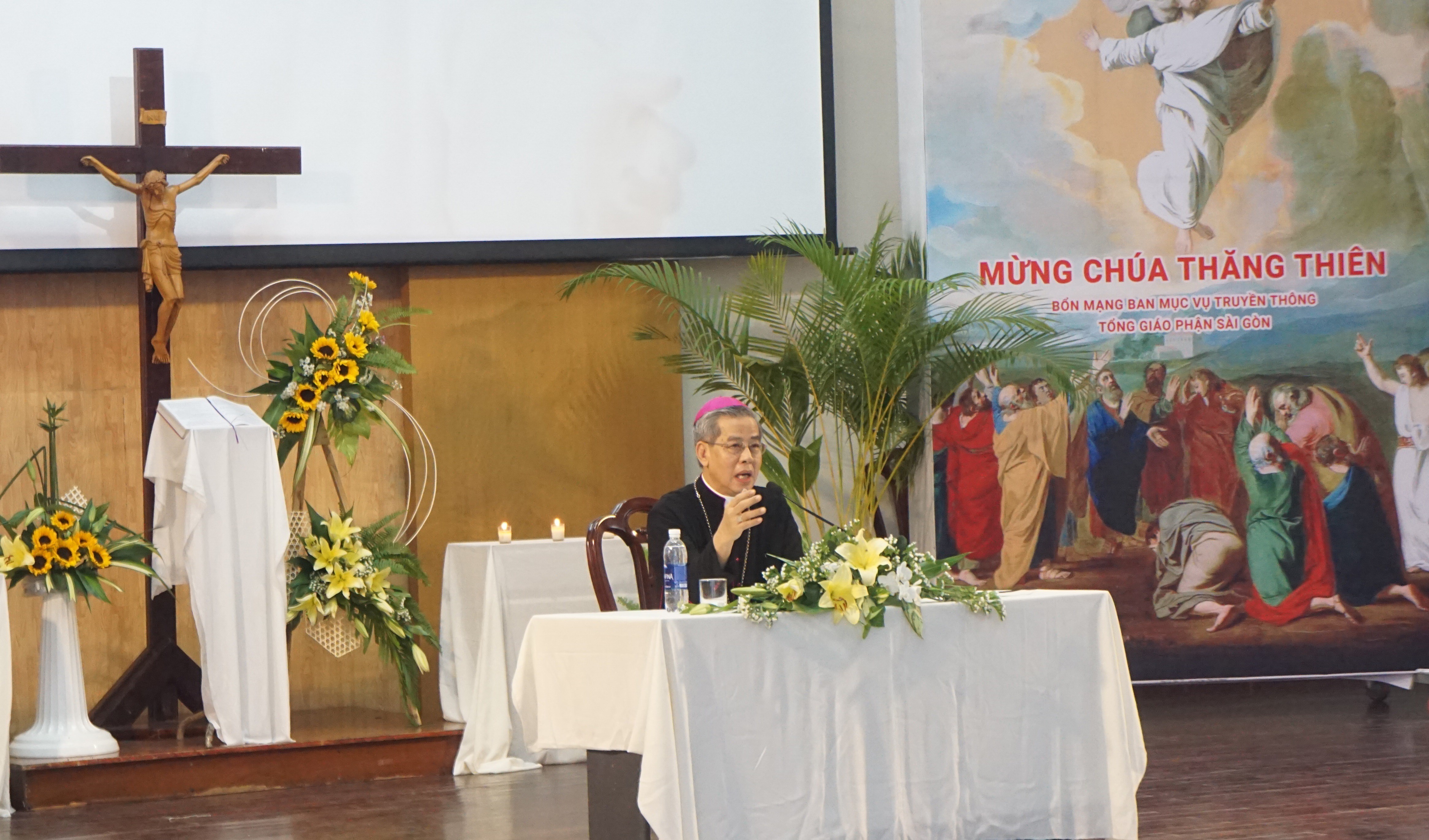 "Hãy đến mà xem"