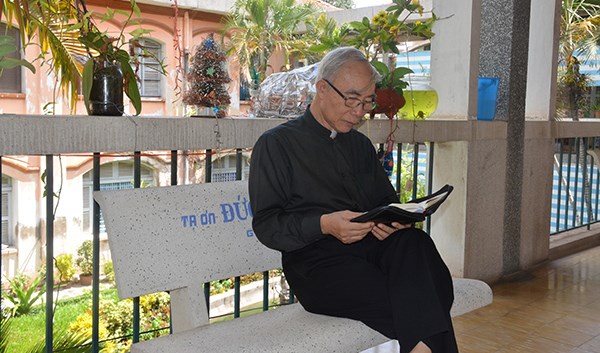Trăn trở của vị linh mục về hưu