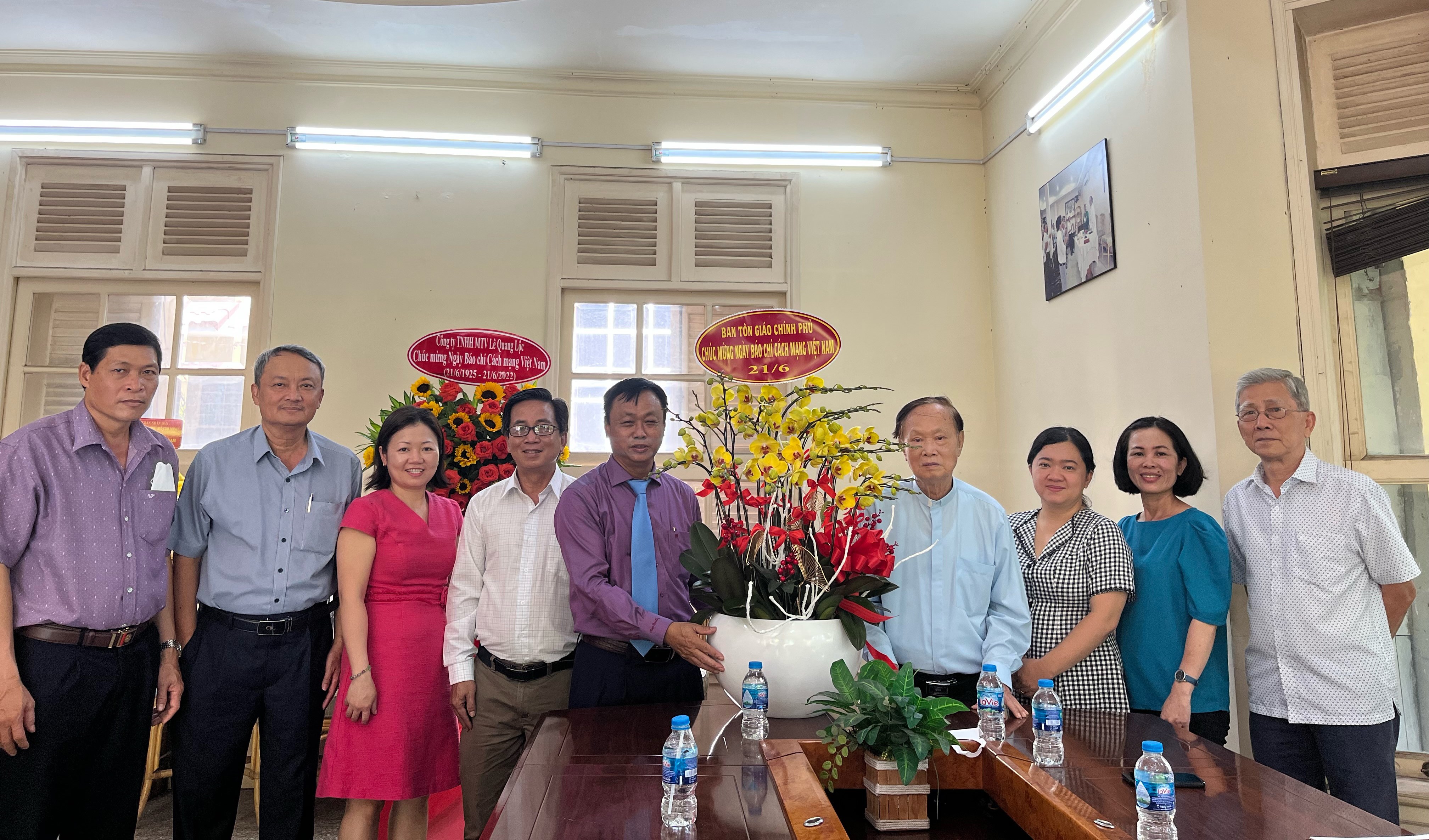 Chúc mừng ngày báo chí tại báo Công giáo và Dân tộc
