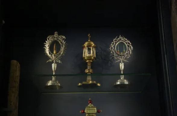 Những thánh tích được thánh Helena mang về Rome