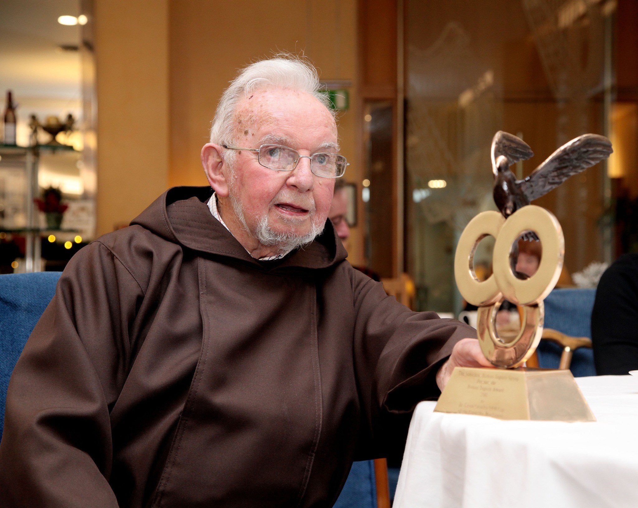 Tu sĩ dòng Phanxicô Capuchin dành cả cuộc đời vì người nghèo ở Ireland