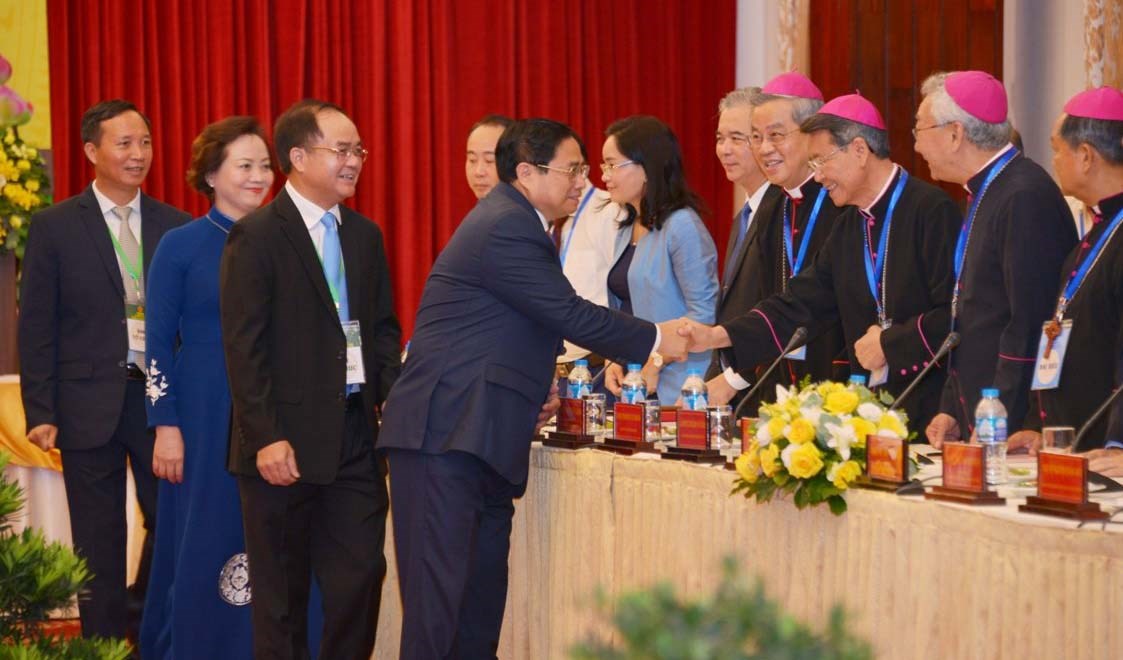 Thủ tướng Chính phủ gặp gỡ, biểu dương các tổ chức tôn giáo