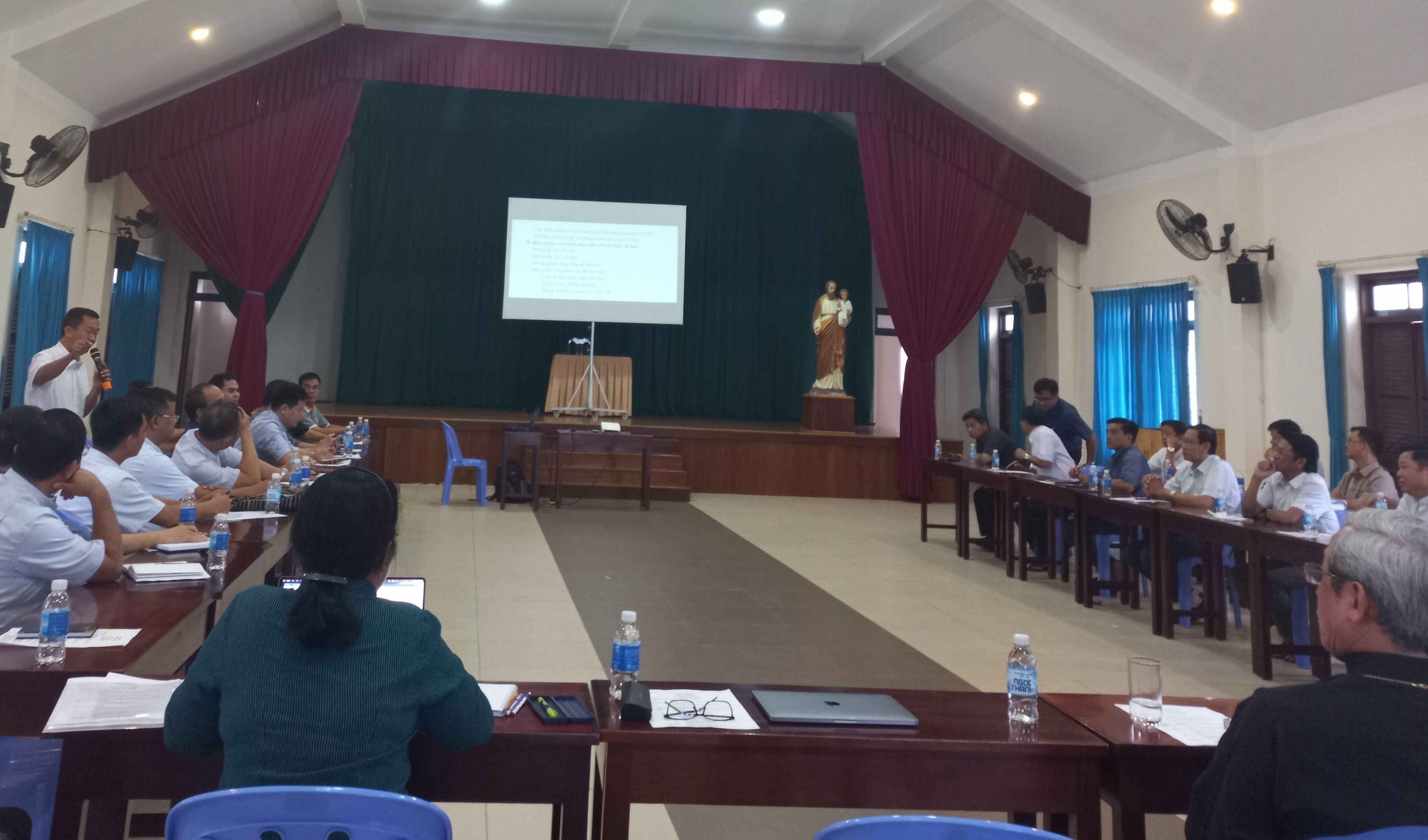 Nhìn lại thực trạng mục vụ di dân
