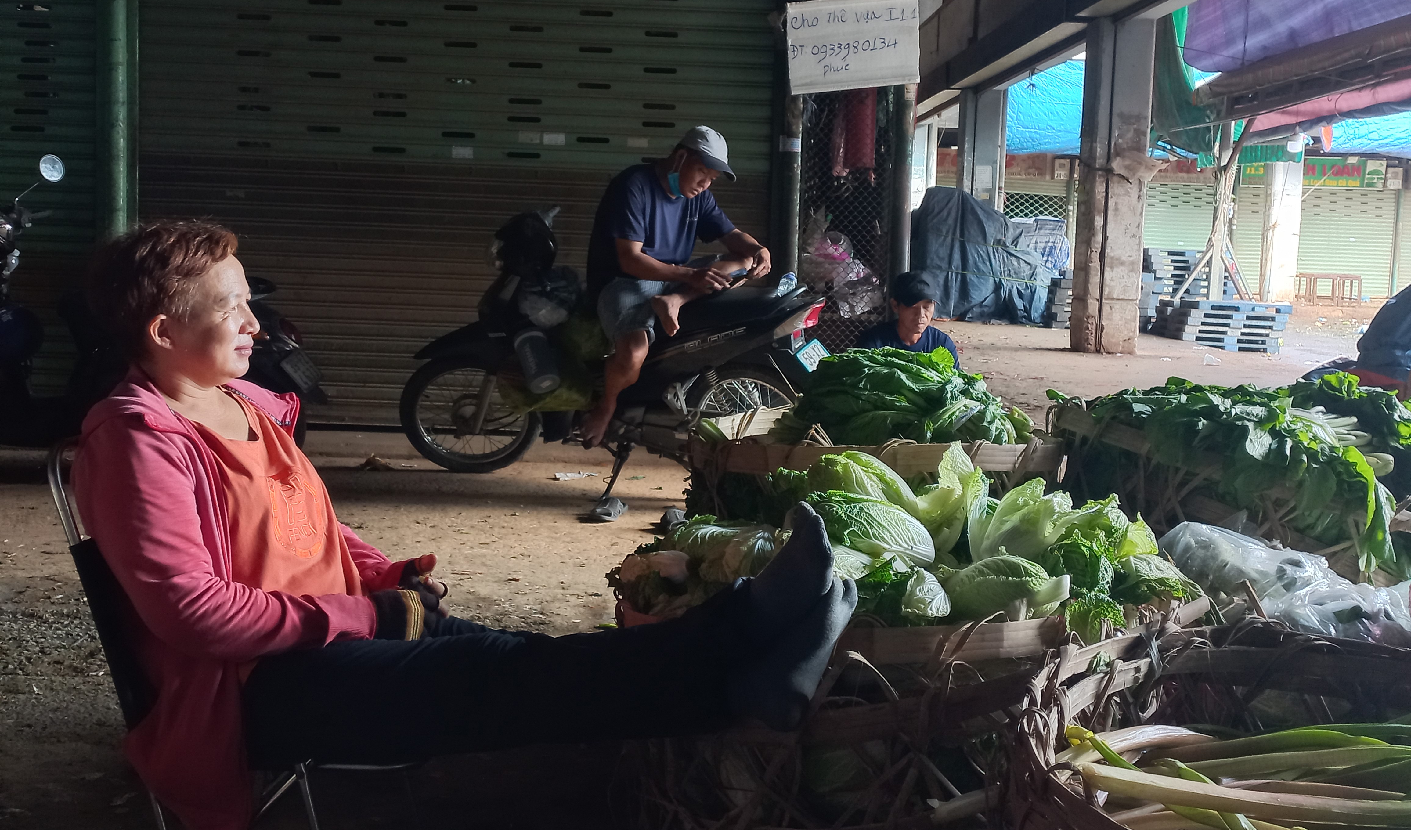 “Bà trùm rau miễn phí” tặng các cơ sở từ thiện là một người lượm ve chai