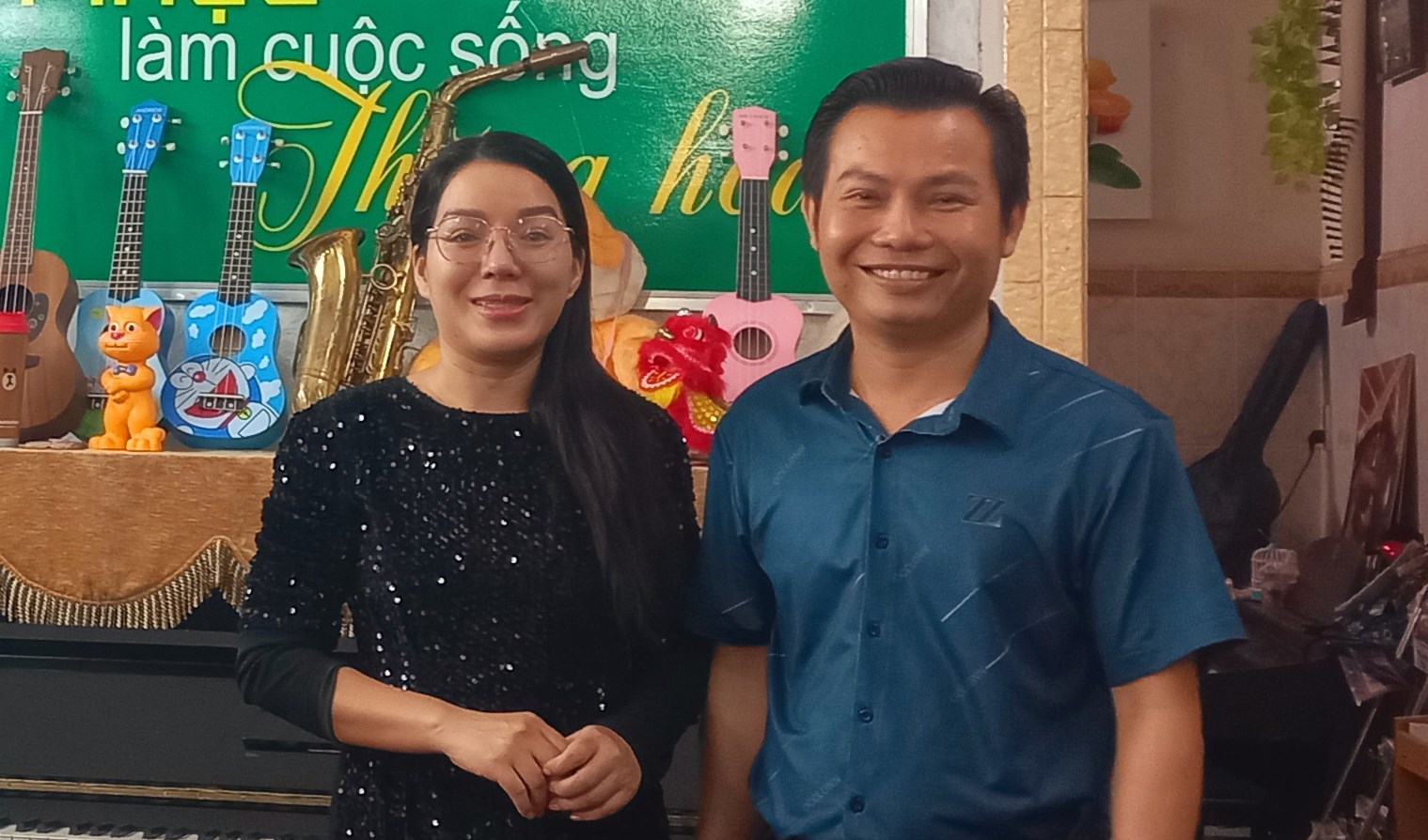 Cặp vợ chồng cùng góp giọng ca cho nhà Chúa