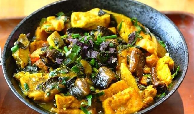 Lươn om chuối đậu