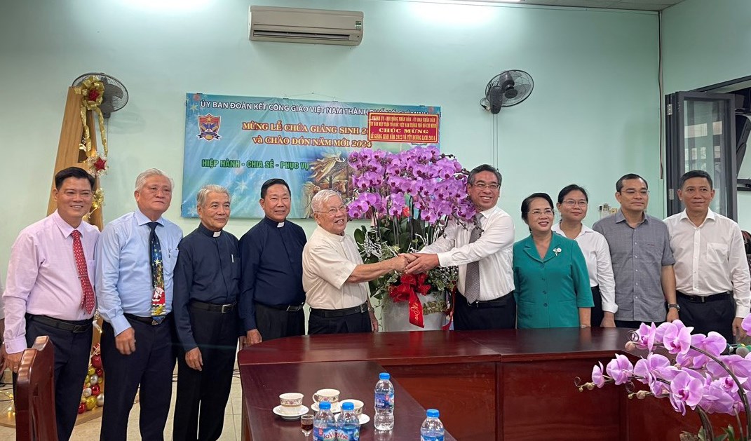 Lãnh đạo TPHCM thăm ủy Ban ĐKCGVN TPHCM và Báo Công Giáo Và Dân Tộc