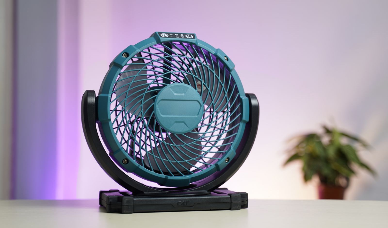 Từ việc người dân mua quạt tích điện