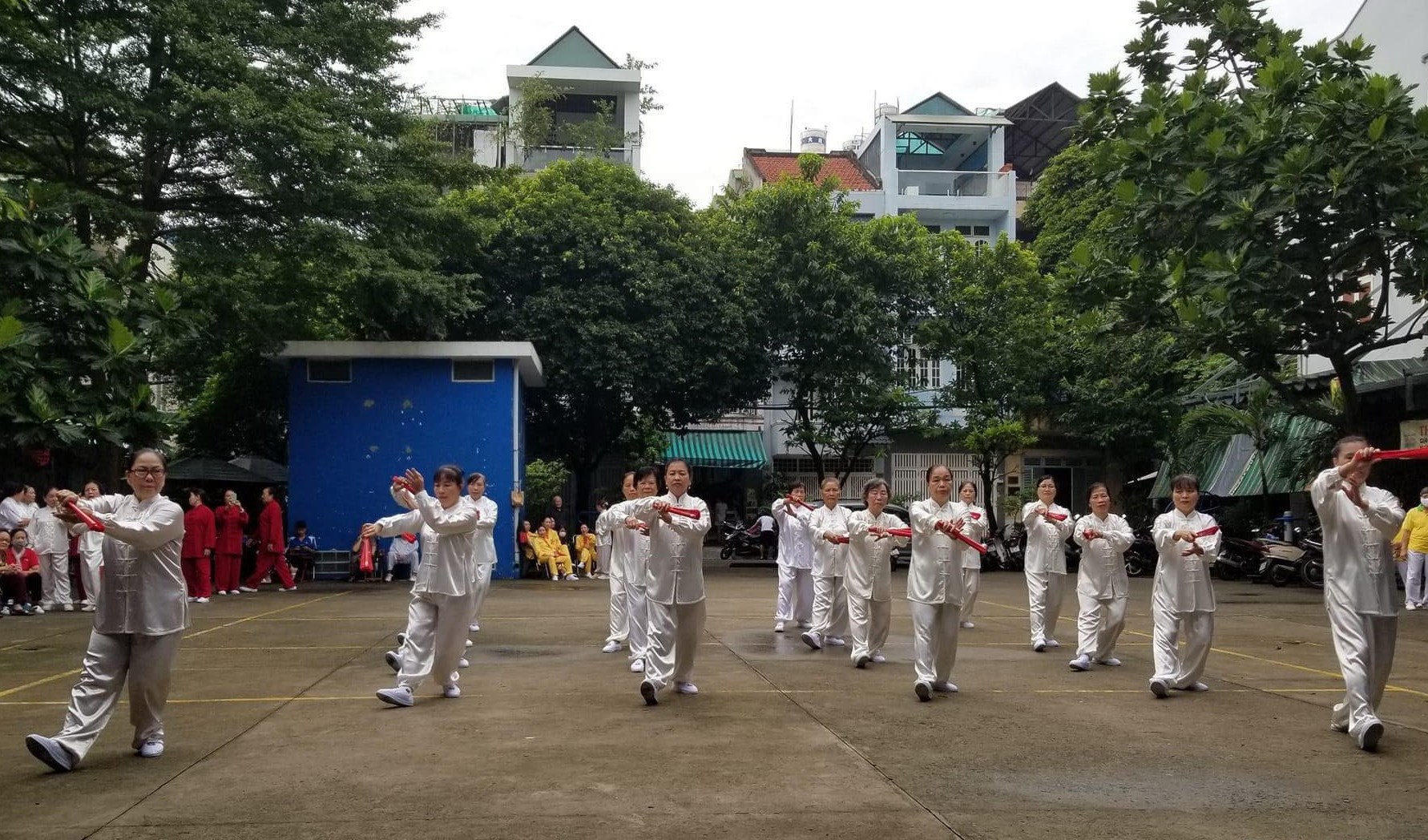 Rèn luyện thân thể ở tuổi hoàng hôn