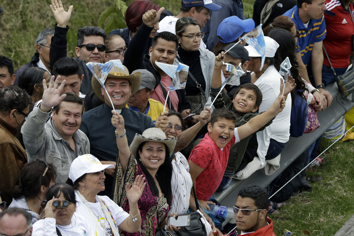 Colombia chao don Duc Phanxico