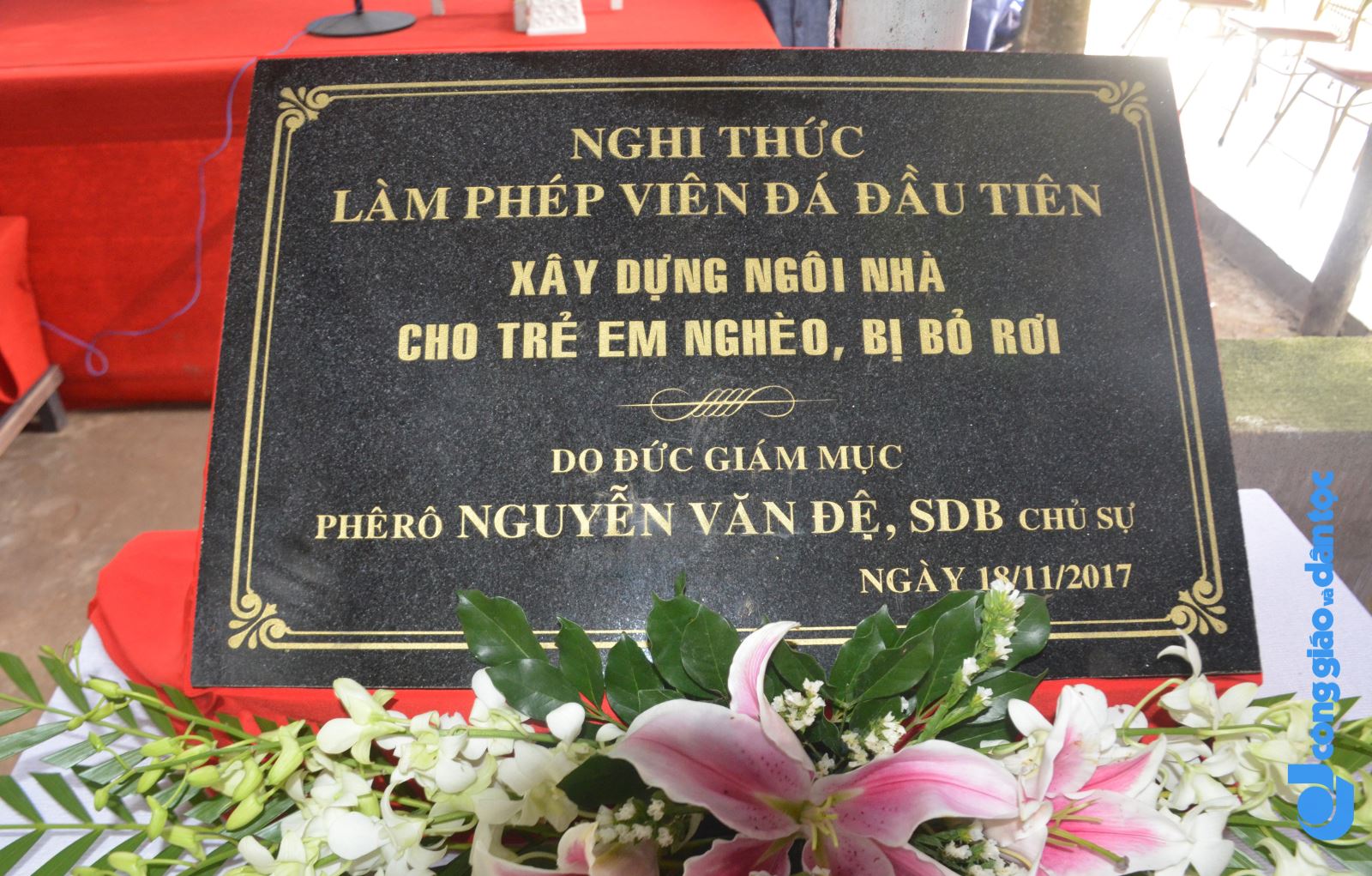 Don Bosco dung nha cho tre ngheo