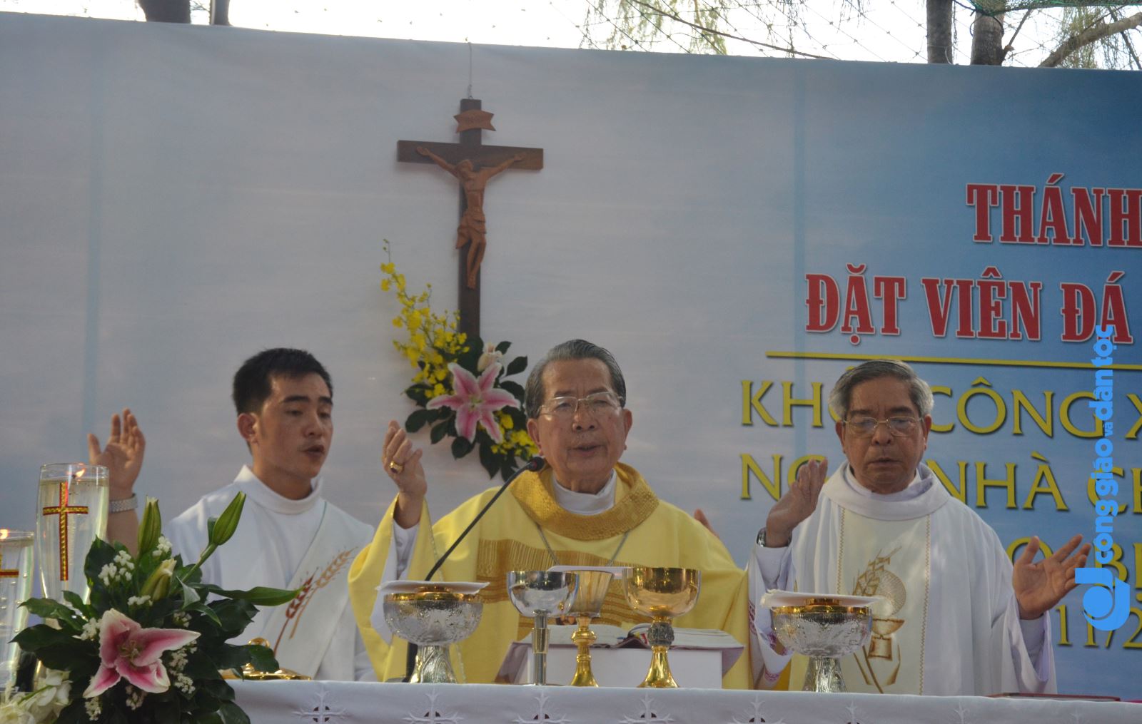 Don Bosco dung nha cho tre ngheo