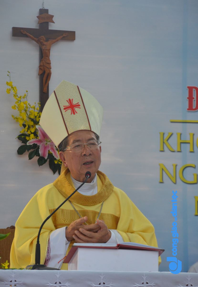 Don Bosco dung nha cho tre ngheo