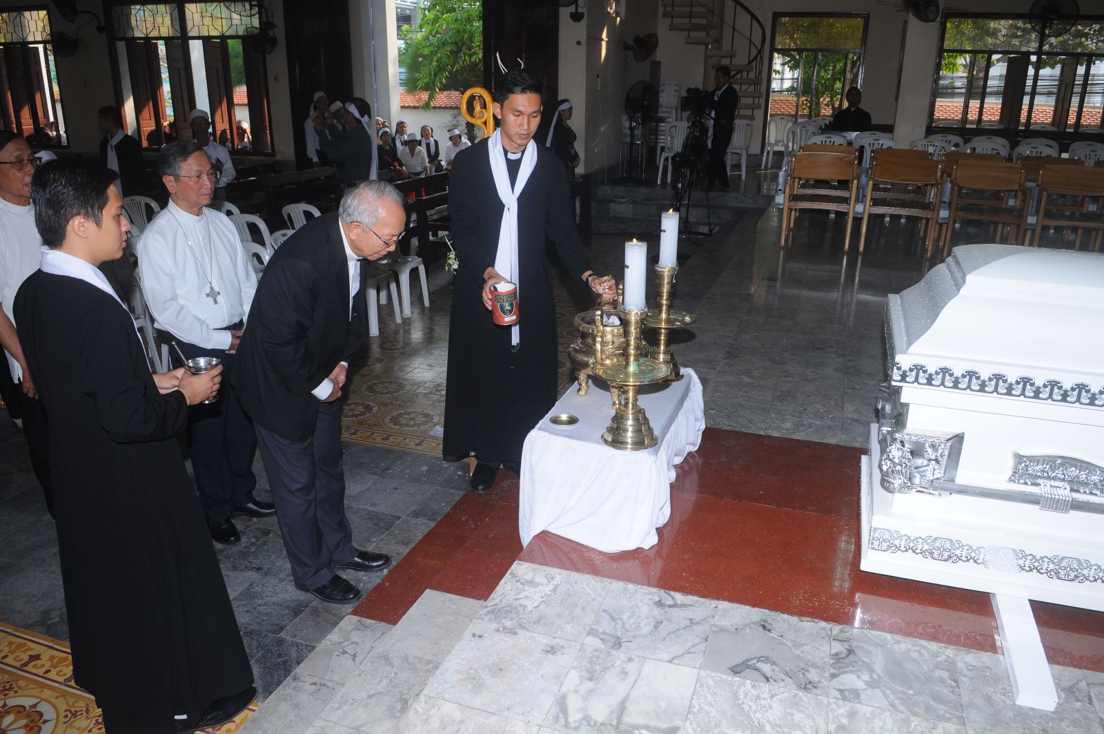 An táng Đức Giám mục Giuse Vũ Duy Thống