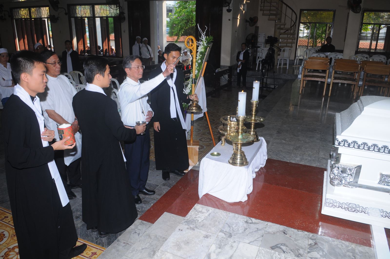 An táng Đức Giám mục Giuse Vũ Duy Thống