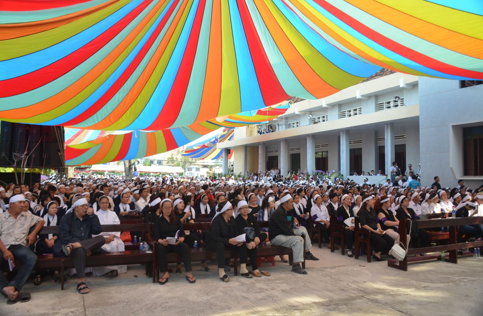 An táng Đức Giám mục Giuse Vũ Duy Thống