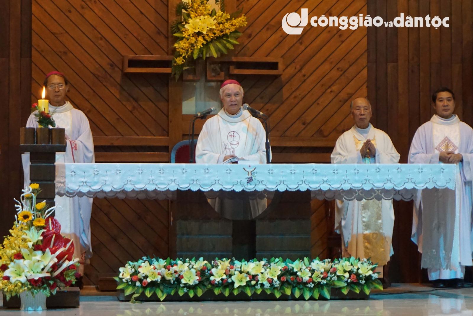 Trường Cao đẳng Hòa Bình Xuân Lộc