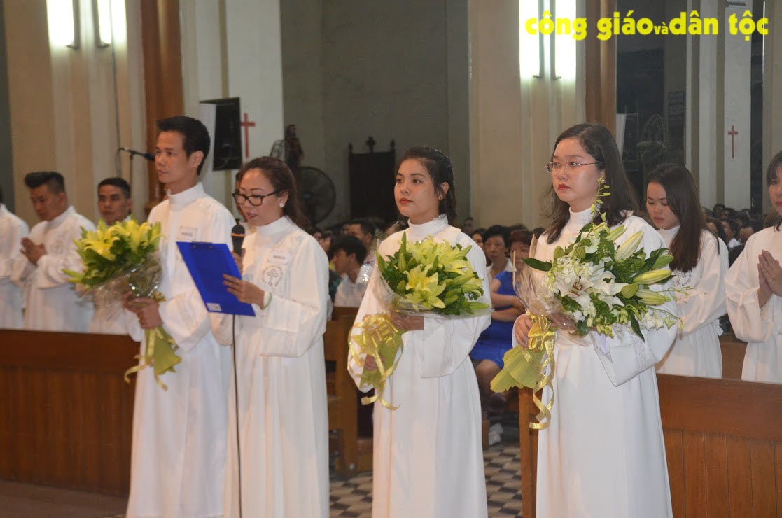 Le vong phuc sinh 2017