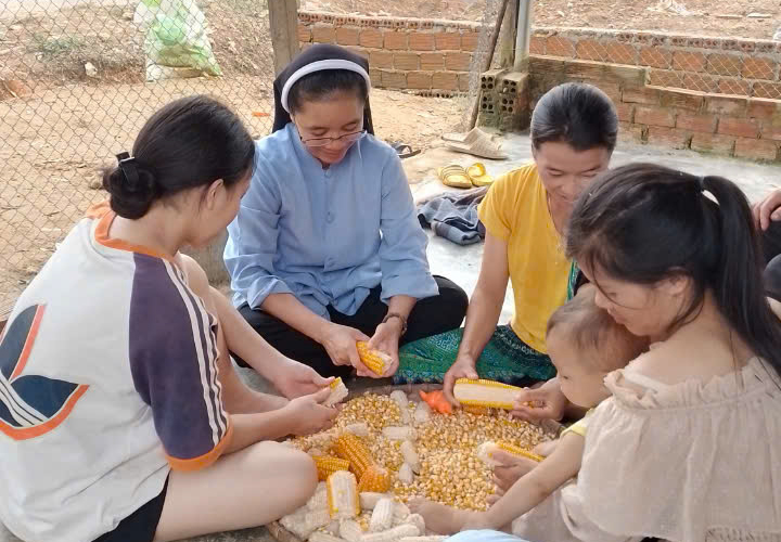 Kiên trì và hòa nhập trong sứ vụ 