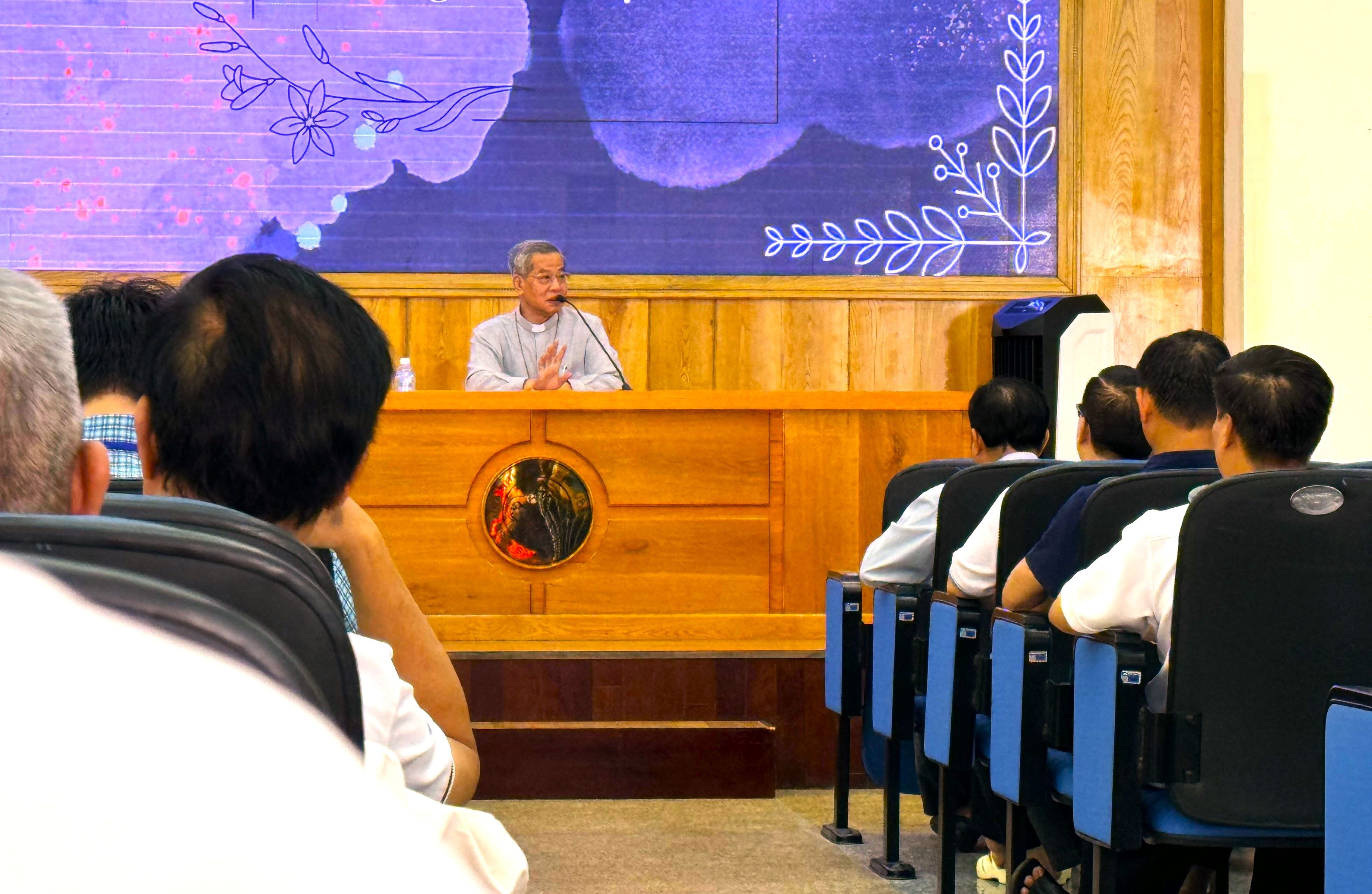 Nhân cách linh mục