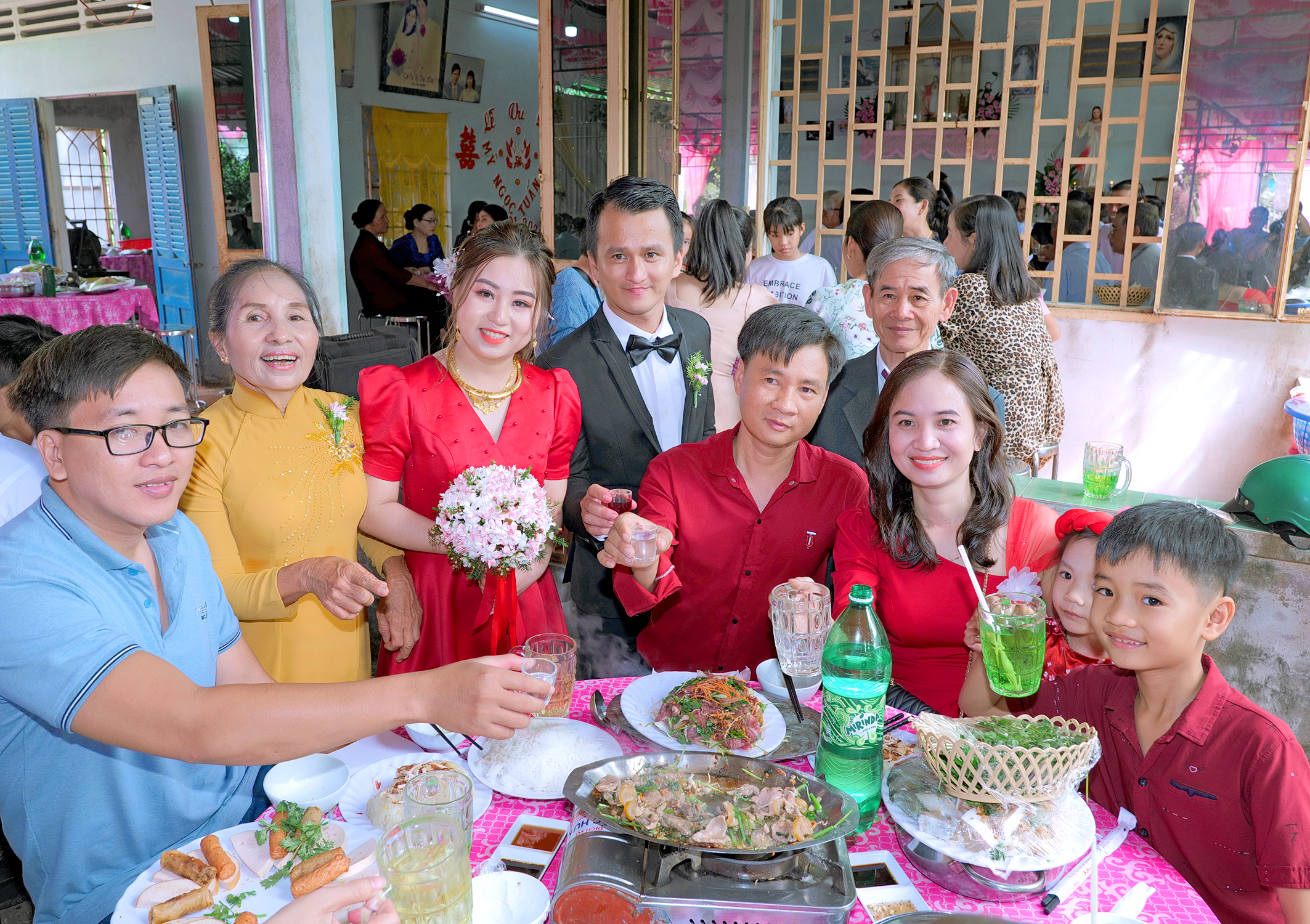 Lễ tiệc trong đời sống Công giáo, thế nào là phù hợp?
