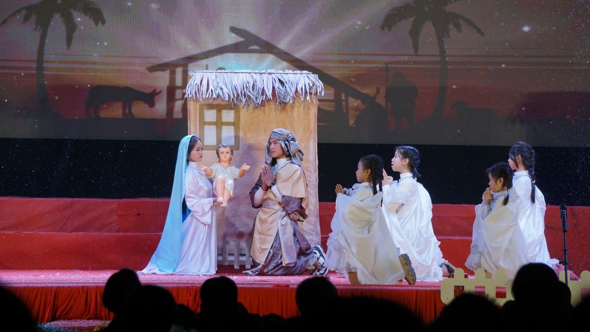 hoatcanh.jpg (107 KB)