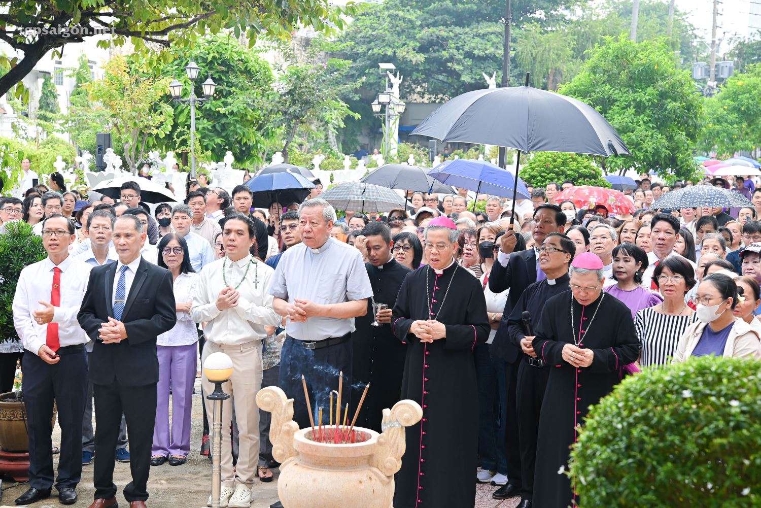 Chi Hoa.jpg (362 KB)