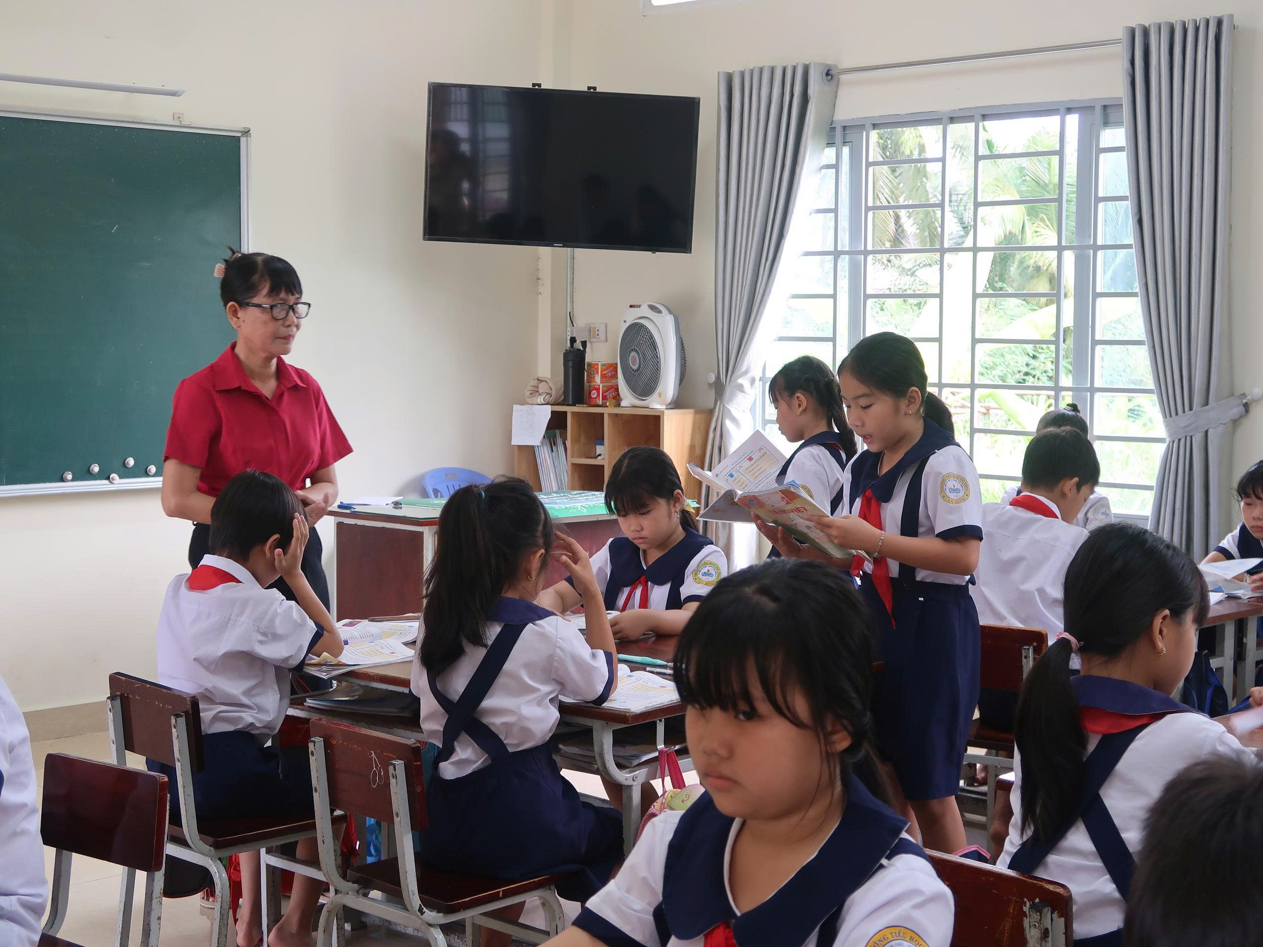 Truong hoc o An Binh.jpg (728 KB)