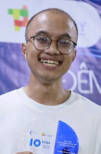 Trịnh Trung Tâm.jpg (21 KB)