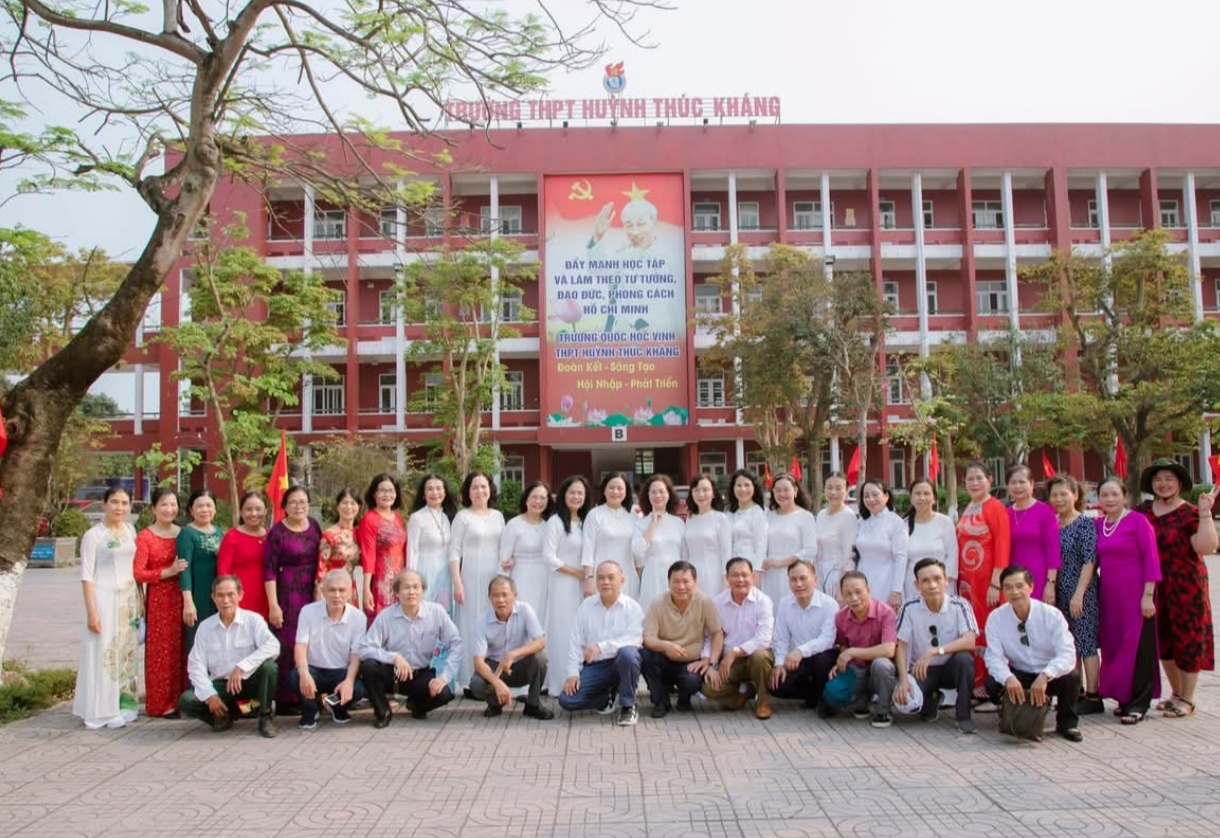 Chuyện họp lớp của mẹ tôi