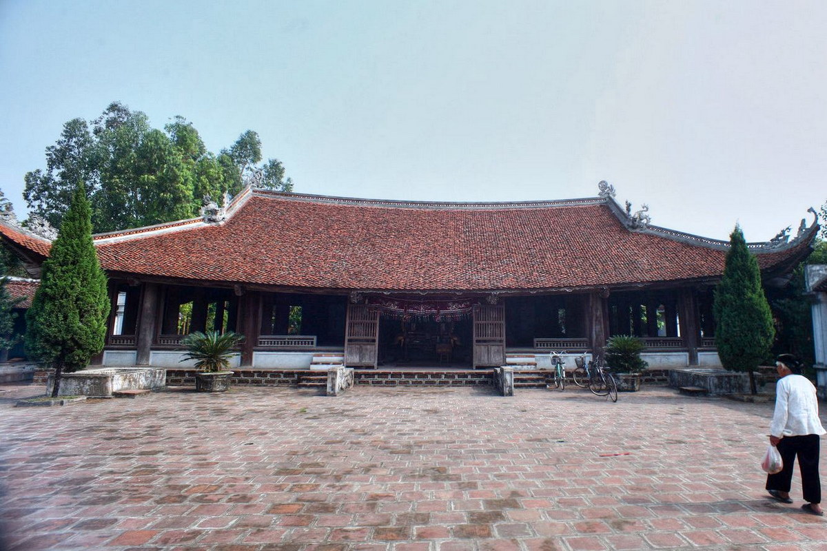 Dinh lang Mong phu.jpg (266 KB)