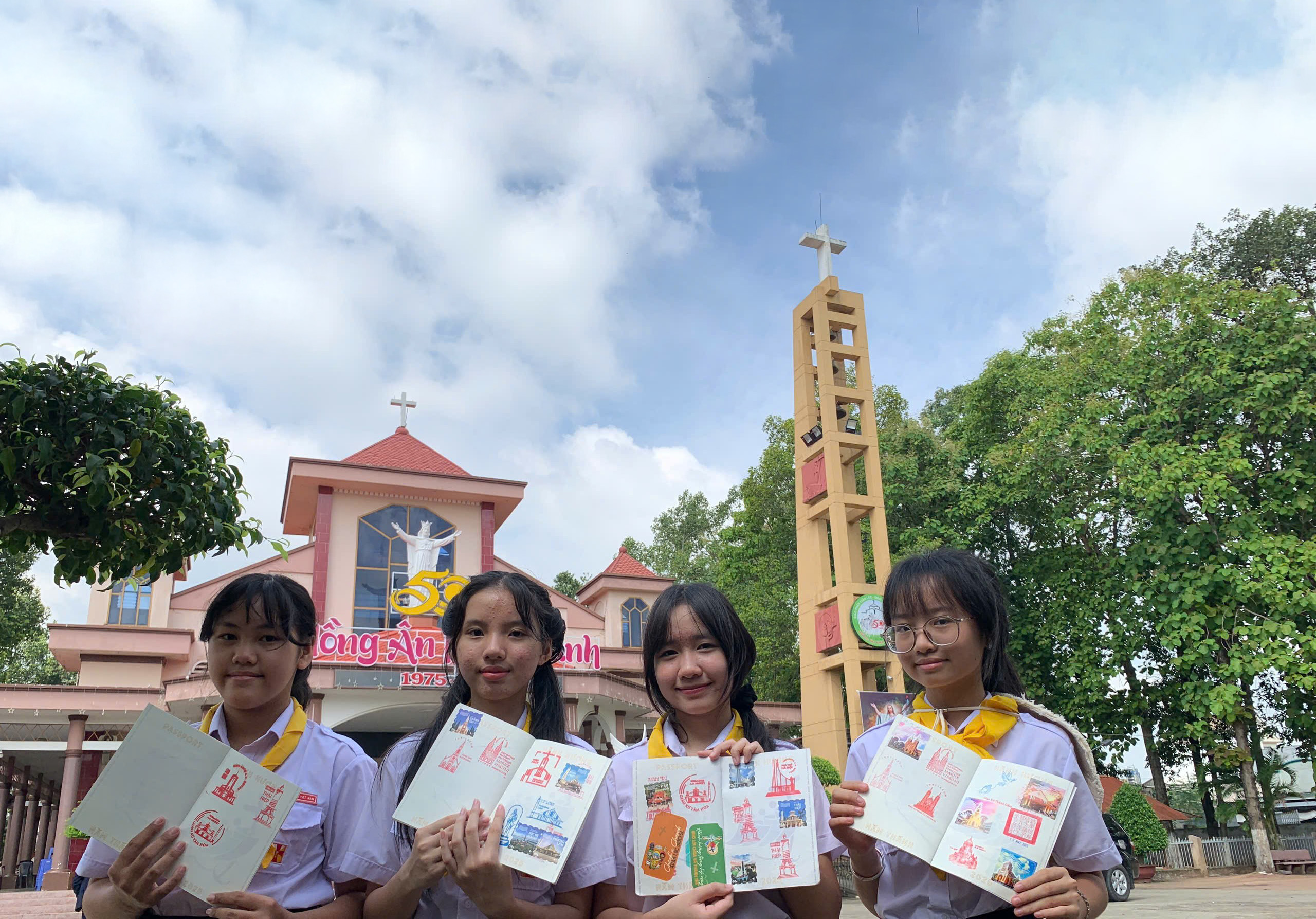 ong kinh 2497 b.jpg (1.18 MB)