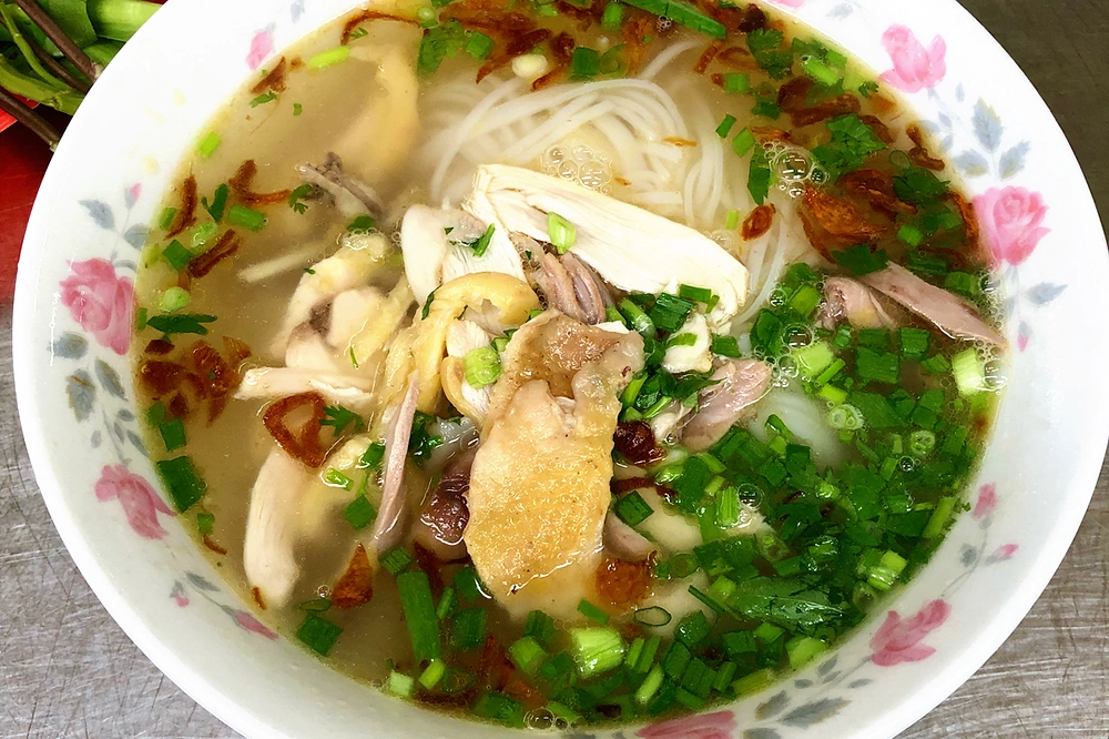 quán phở miến gà Kỳ Đồng.jpg.webp (272 KB)