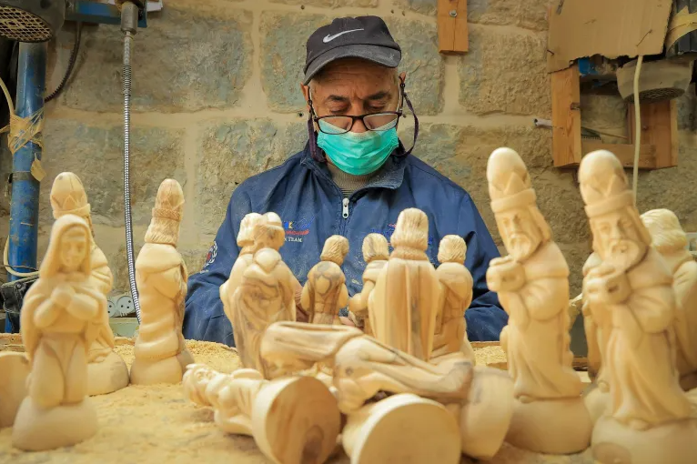 hình 1.png (978 KB)