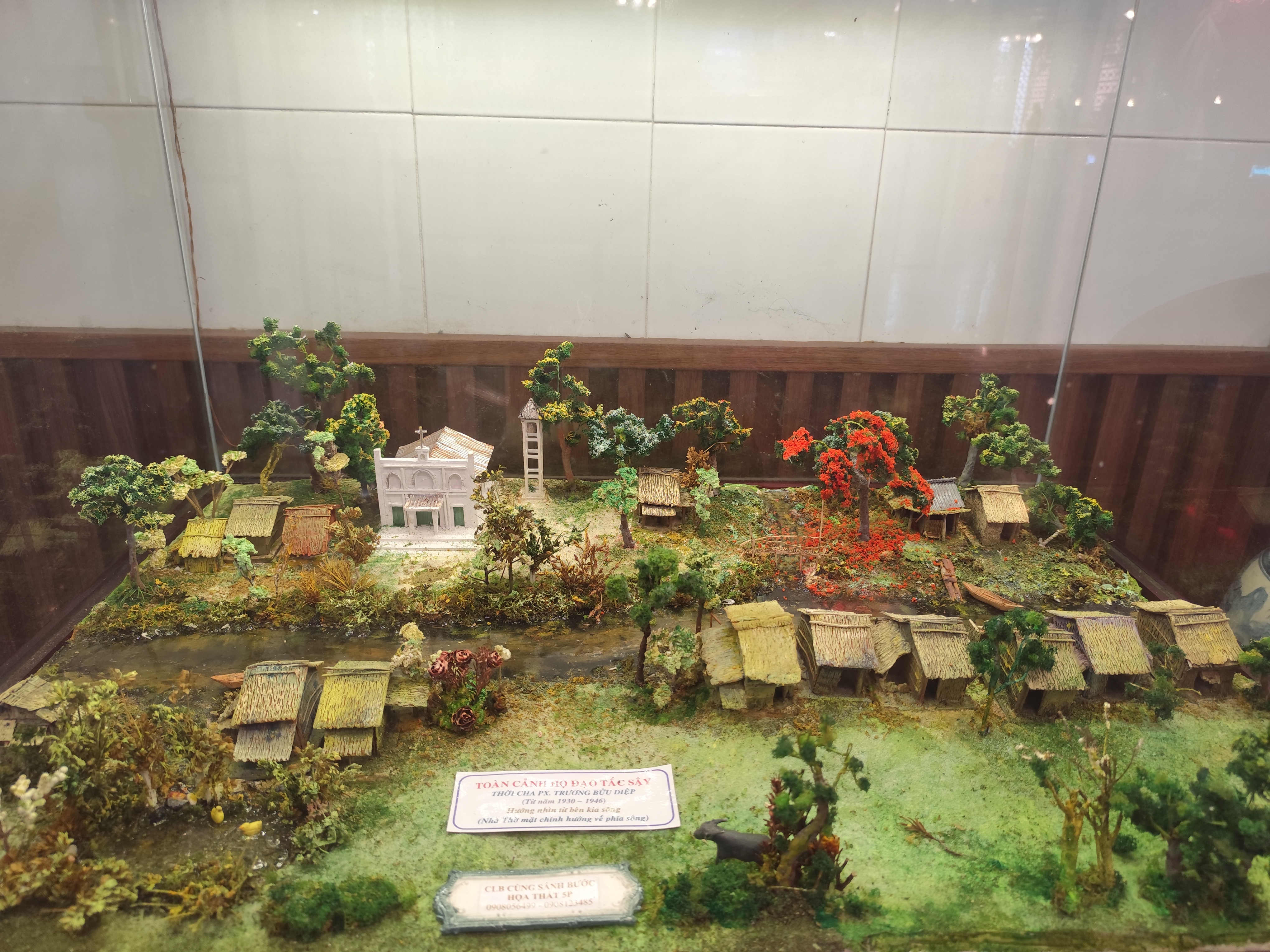 ống kính 2520 d.jpg (4.15 MB)