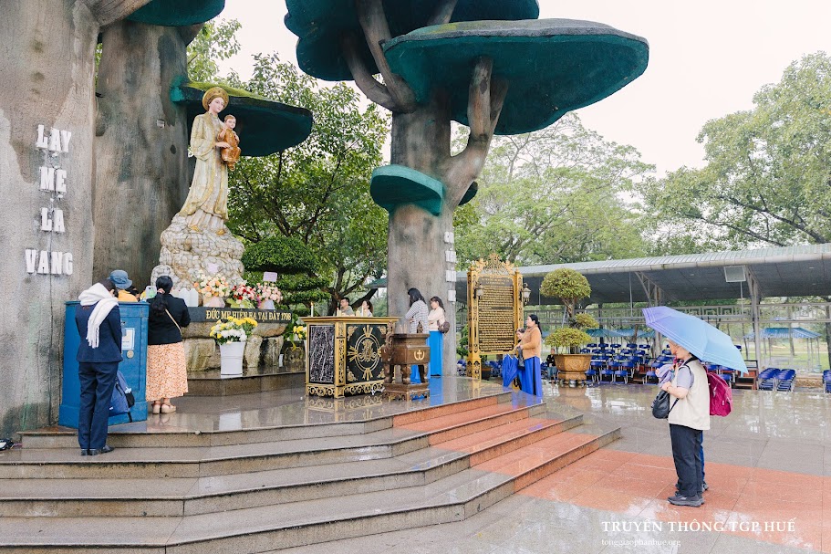 hanhhuongnamthanh.jpg (217 KB)