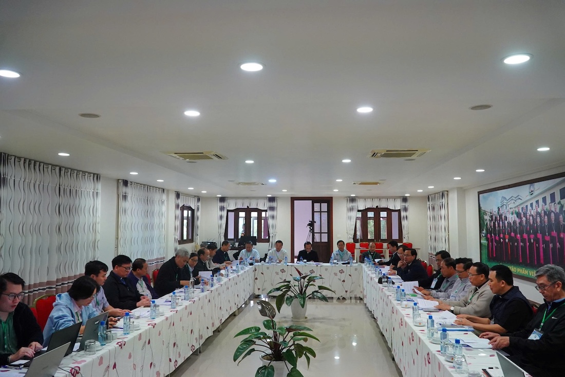 daihoi phattrienconnguoitoandien.jpg (240 KB)