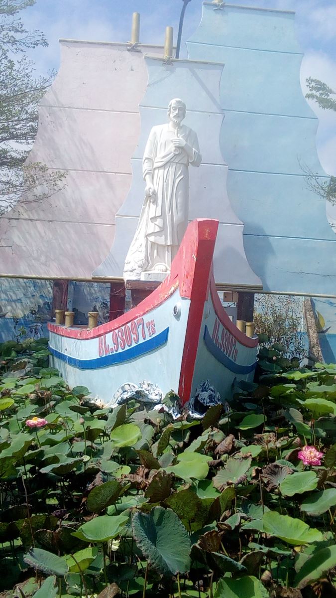 Hinh bai Tuong thanh Phero o nha tho Ganh Hao.jpg (152 KB)