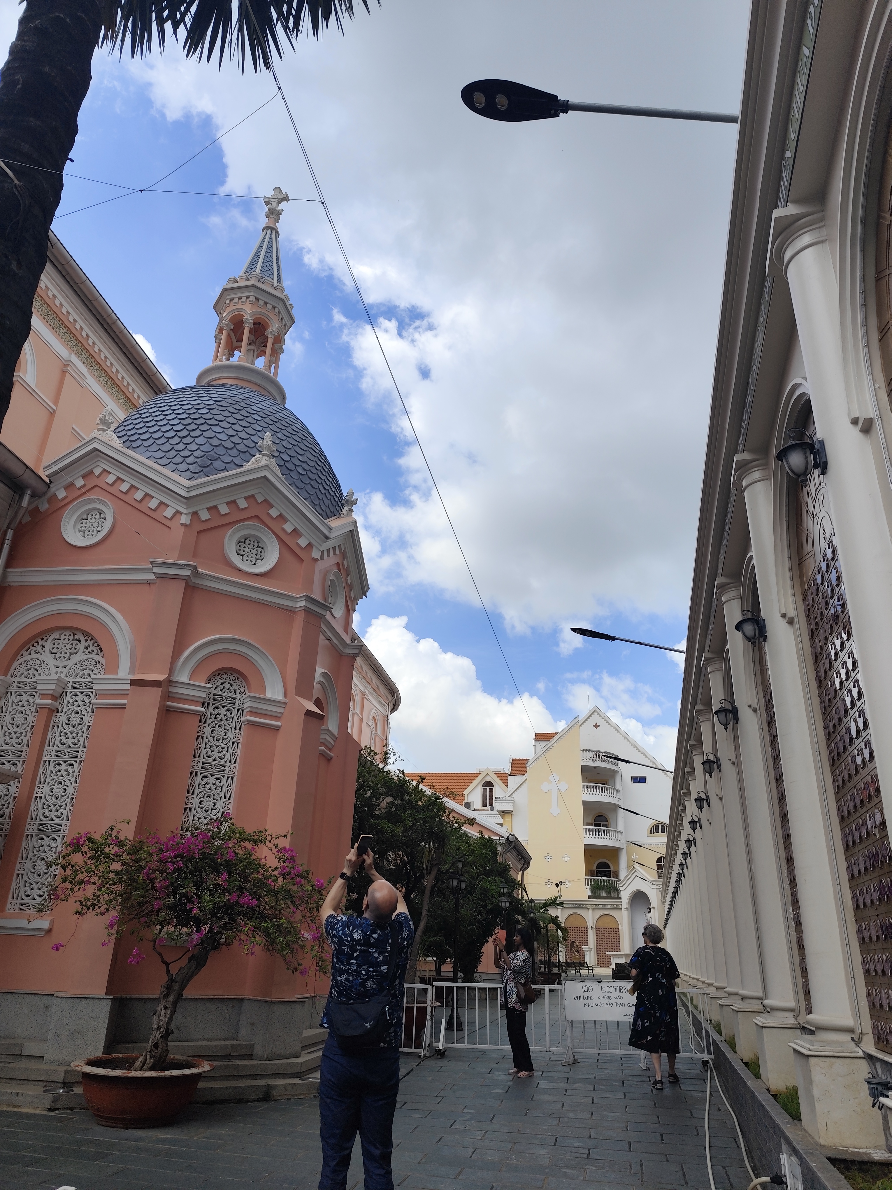 ong kinh 2527 a.jpg (3.74 MB)