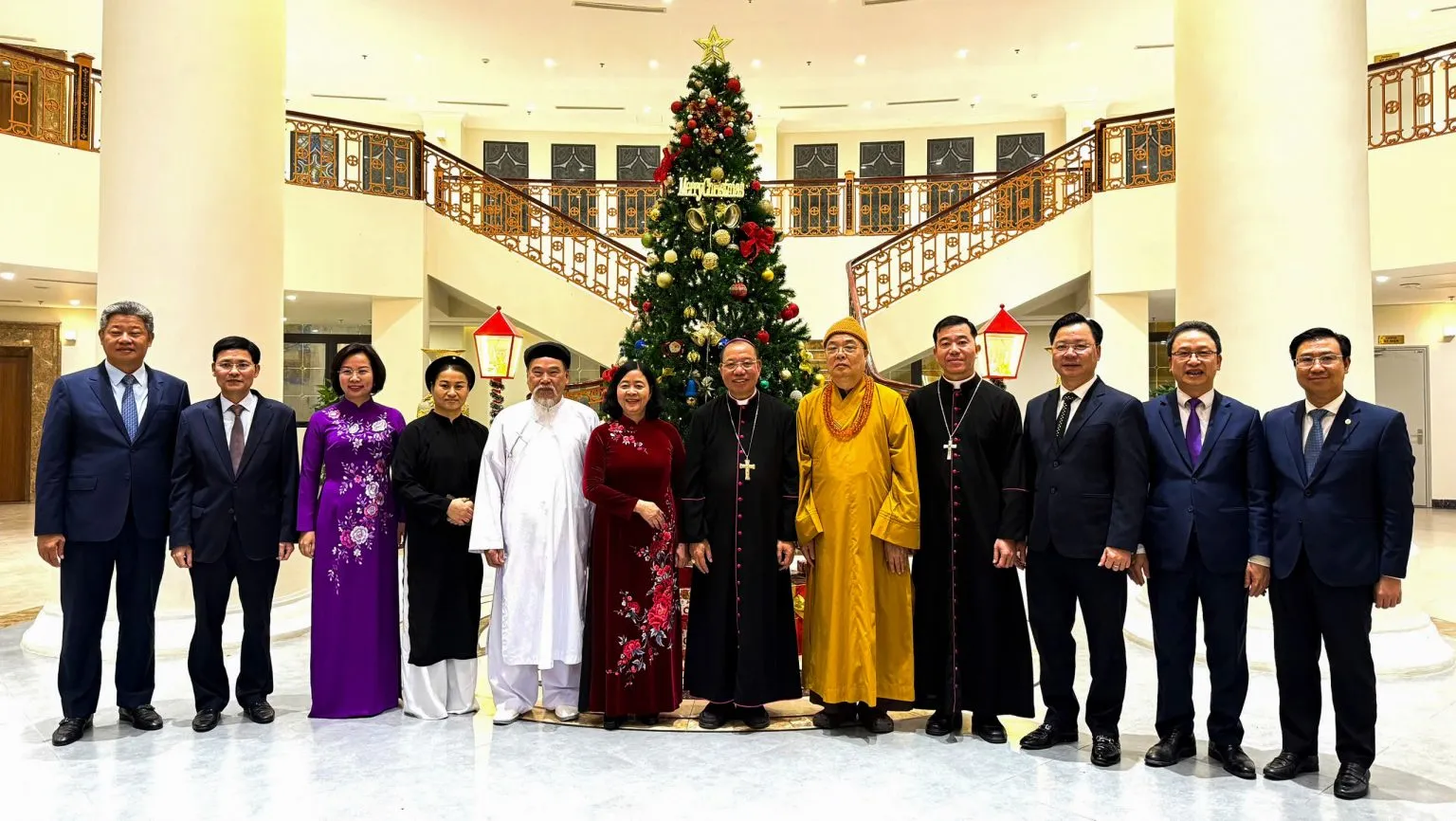 Chúc mừng Giáng Sinh tại Tòa Tổng Giám mục Hà Nội