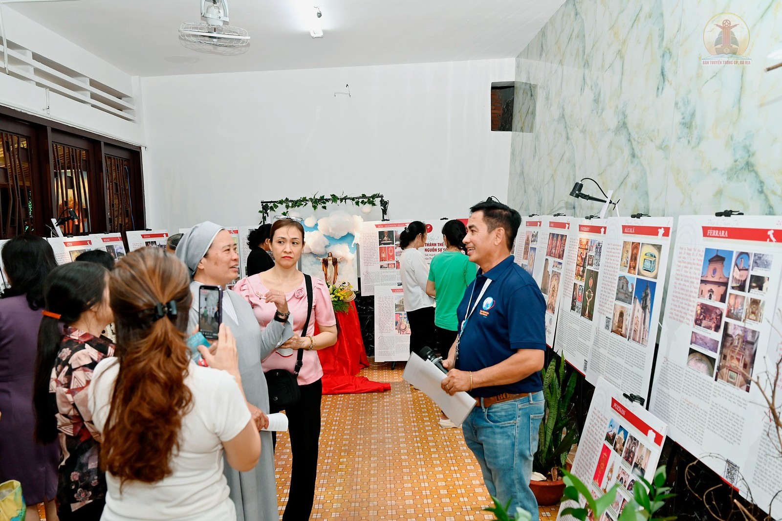 Triển lãm Thánh Thể tại Bãi Dâu