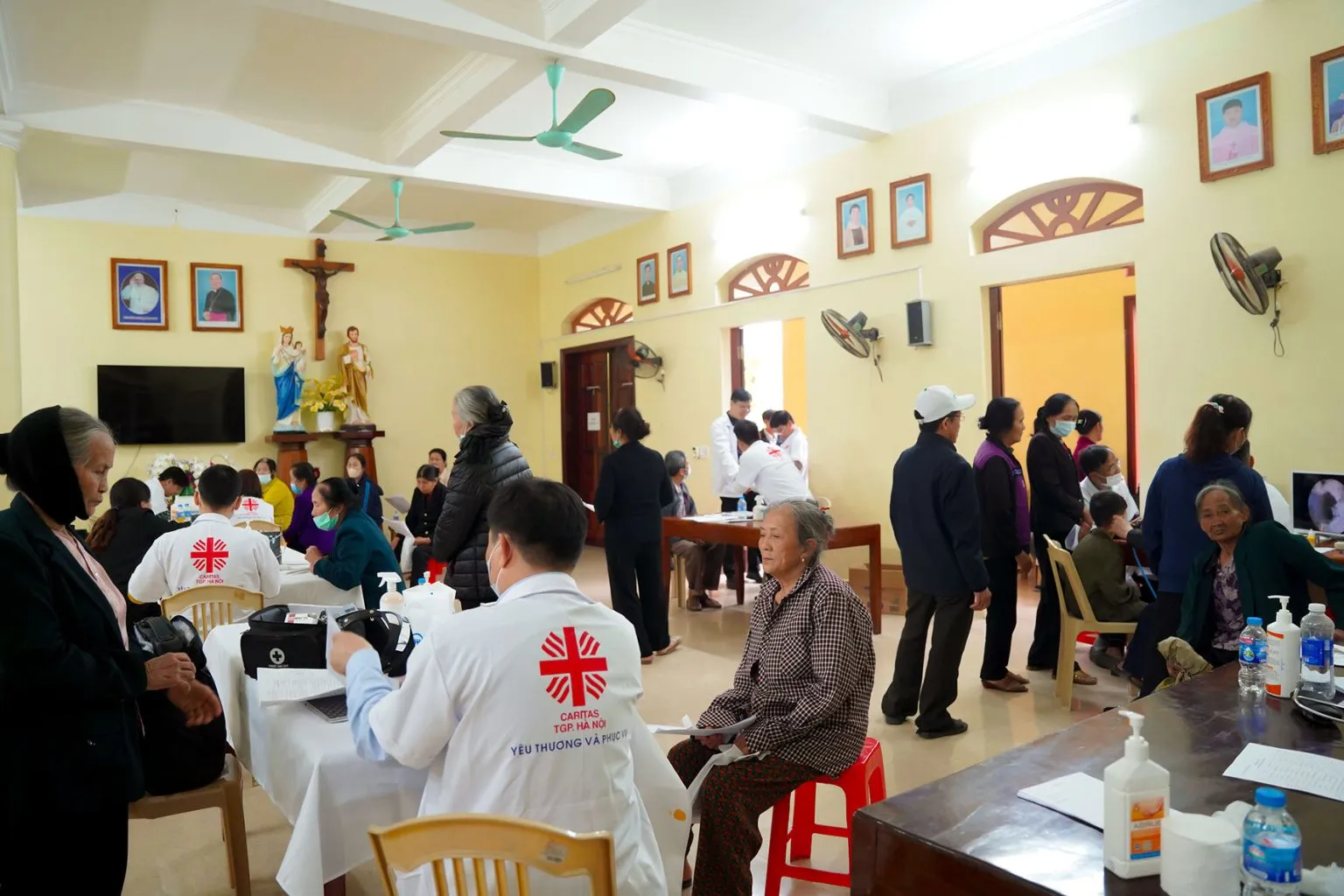 Khám bệnh thiện nguyện trong mùa Chay