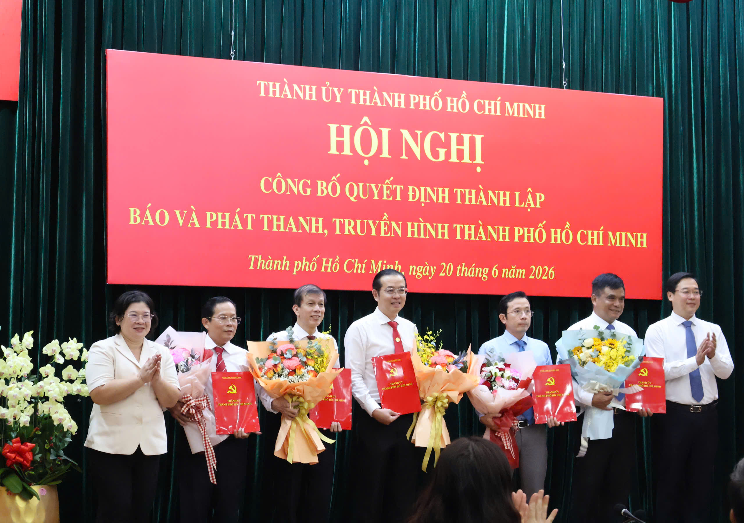 Công bố quyết định thành lập cơ quan Báo và Phát thanh, truyền hình TPHCM