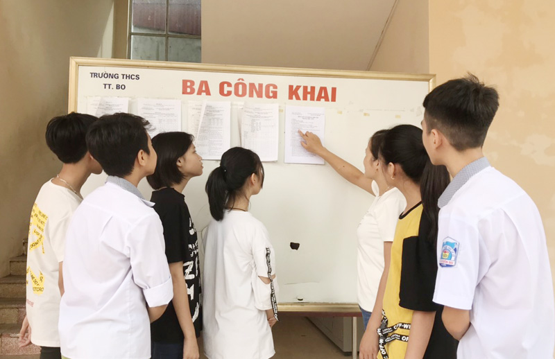 Trường học phải công khai thu chi trên trang điện tử