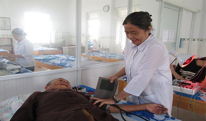 Thiên thần áo trắng