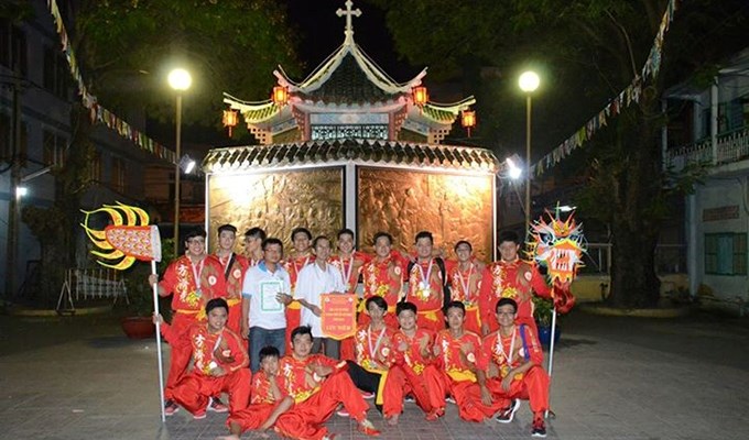 Nhiệt tình của một đoàn lân xóm đạo