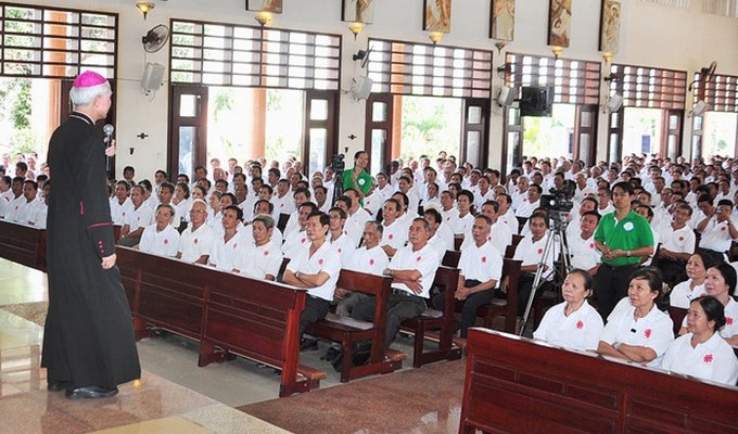 Caritas Xuân Lộc mừng quan thầy