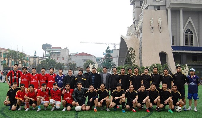 Sân bóng Tòa Giám mục