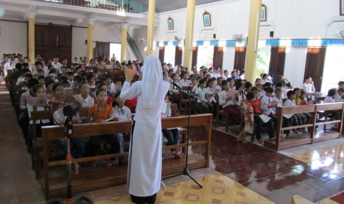 MÙA HÈ Ở CÁC GIÁO XỨ